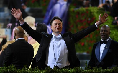 Elon Musk převzal Twitter a okamžitě propustil vedení 