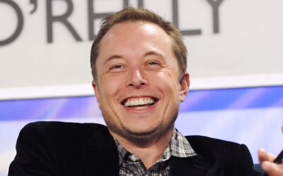 Elon Musk tlačil na úrady, aby mohol otvoriť továreň Tesly. Teraz sa u jeho zamestnancov údajne potvrdil koronavirus