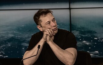 Elon Musk tvrdí, že je mimozemšťan: „Nikto mi to neverí.“ Vraj ak bude môcť poskytnúť dôkazy, zverejní ich na Twitteri