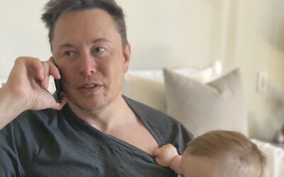 Elon Musk ukázal fotku syna, ktorého pomenoval X Æ A-XII