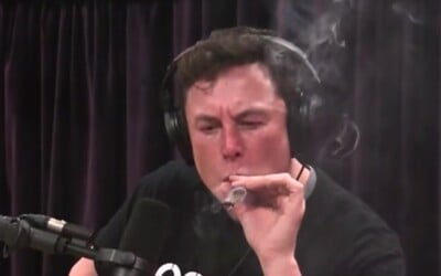 Elon Musk užíval nelegálne drogy spolu s predstavenstvom Tesly, tvrdí prestížny denník. Má ísť o LSD, kokaín, extázu aj hubičky