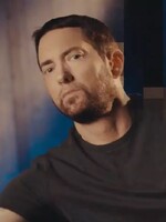 Eminem chce raz a navždy zabiť Slim Shadyho. Bola to len otázka času, tvrdí v upútavke na nový album