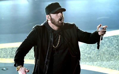 Eminem vystúpil na odovzdávaní Oscarov, legendárne Lose Yourself si vyslúžilo potlesk v stoji od celého Hollywoodu