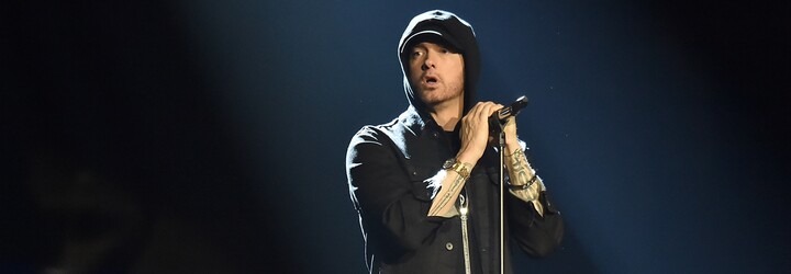 Eminem vyzval amerického prezidentského kandidáta, aby přestal rapovat jeho tracky 