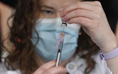 Srbsko vyplatí přibližně 650 korun každému, kdo se do konce května nechá naočkovat proti koronaviru