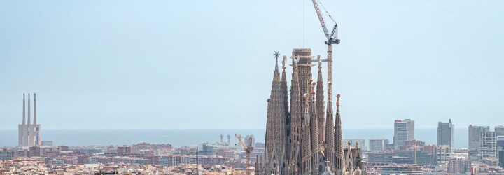 Európske mestá zavádzajú bizarné opatrenia: V Taliansku hrozí pokuta za šľapky, v Španielsku kontrolujú invalidné vozíky