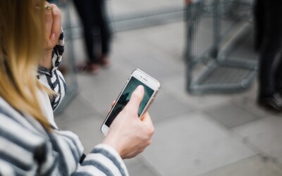 Experti varují před oblíbenou nákupní aplikací, pro některé mobily je prý bezpečnostním rizikem (Aktualizováno)