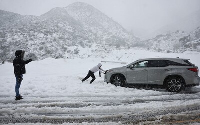 Extrémní sněhová bouře zasáhla USA. Teplota v San Franciscu překonala 132 let starý rekord