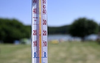 Extrémní teploty nekončí. Česko zažilo jednu z nejteplejších nocí v historii