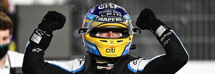 F1: Katar plný iskier v réžii Hamiltona. Red Bull zaostáva a Horner nepotrebuje bozkávať zadok Wolffovi