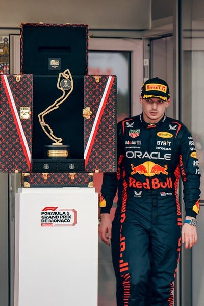 F1 oznámila spoluprácu s luxusnými značkami ako Louis Vuitton či Moët. Chcú do motošportu prilákať aj ženy