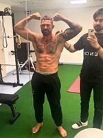 FOTO: Atilla Végh ukázal formu před životní bitvou. „Vypadá, jako by sežral býka,“ žasne Vémola