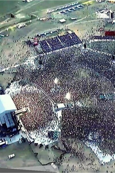 FOTO: Bratislava má nový rekord. Na koncert rockovej kapely AC/DC prišlo vyše 100-tisíc ľudí