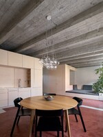 FOTO: Českí architekti spojili dva byty do jedného. Výsledok sa ti bude páčiť