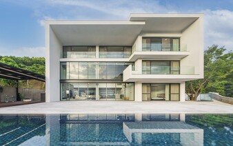 FOTO: Luxus na ploche 500 m². Toto je prázdninový dom na Taiwane, v ktorom sa stretávajú štyri generácie