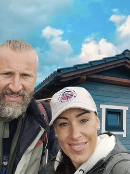 FOTO: Manželia zo Slovenska predali svoj biznis a začali stavať domčeky na Liptove, jeden ich vyšiel na 20 000 eur 