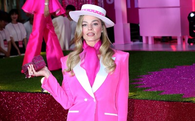 FOTO: Margot Robbie je Barbie i v realitě: Ohodnoť top 5 outfitů ze světových premiér