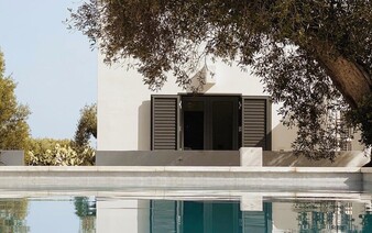 FOTO: Nádherný dom na juhu Talianska, ktorý ťa nadchne minimalistickým vzhľadom, polohou aj atmosférou