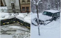 FOTO: Snehová kalamita trápi celé Slovensko. Cestujte, len ak je to nevyhnutné, zatvárajú mnohé priechody