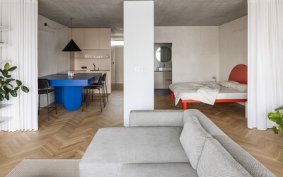 FOTO: Takto může vypadat zrekonstruovaný dvoupokojový byt v Bratislavě. Uchvátí tě minimalismem a barevnými akcenty