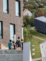 FOTO: Takto vyzerá najmodernejšia univerzita umenia a dizajnu v strednej Európe. MOME sa nachádza neďaleko Bratislavy