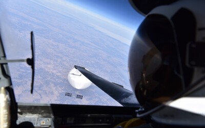 FOTO: USA poprvé zveřejnily fotku, kterou pilot pořídil před sestřelením čínského balónu
