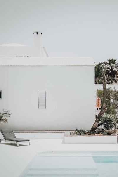 FOTO: Vila na Lanzarote od českej architektky má všetko, po čom človek túži. Ponúka moderný dizajn, terasu s kuchyňou aj bazén