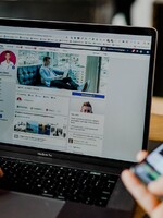 Fact-checking na Facebooku končí. Zuckerberg sa inšpiroval Muskom, vraj chce väčšiu slobodu prejavu