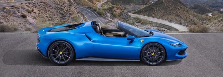 Ferrari se připravuje na léto, nové 296 GTS dokáže bez střechy uhánět rychlostí až 330 km/h