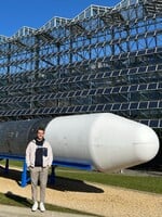 Filip vyvíjí technologie pro vesmírné mise i pro CERN. „Potkat astronauty v kantýně je prostě flex“