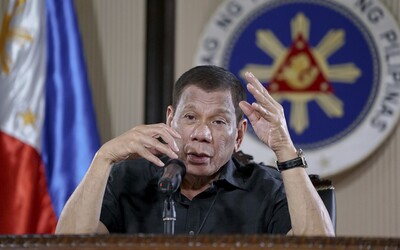 Filipínský prezident varoval, že nechá zastřelit ty, kdo poruší koronavirové restrikce. Do ulic nechal položit otevřené rakve