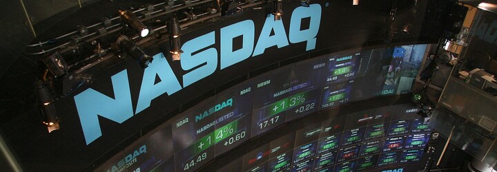 Firmy na burze NASDAQ budou muset mít ve vedení LGBT+ osoby nebo rasové menšiny