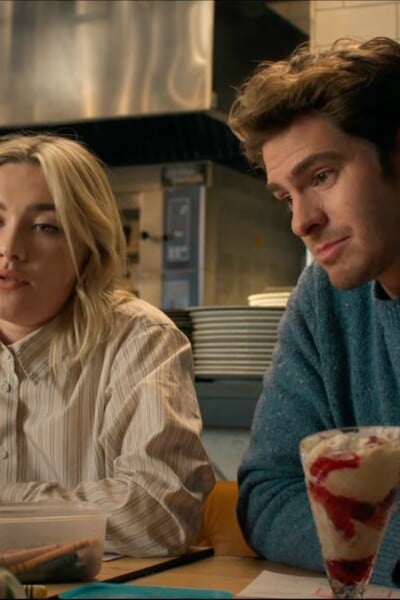 Florence Pugh nestíhala premiéru svého nového filmu. Andrew Garfield zachránil situaci