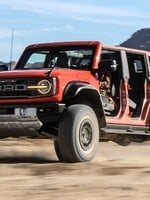 Ford Bronco Raptor s 37" kolesami a extrémnym podvozkom sľubuje v teréne veľa zábavy