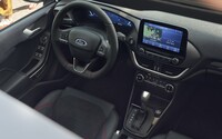 Ford patentuje nový systém. Pokud nebudeš splácet auto, vypne ti klimatizaci nebo zablokuje vůz