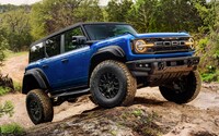 Ford predstavil počas zatmenia Slnka novú špeciálnu edíciu Bronco Raptor. Jeho cena sa začína od 91-tisíc dolárov