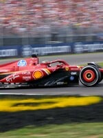 Formula 1 zverejnila kalendár na rok 2026. Legendárna trať končí, nahradí ju mestský okruh