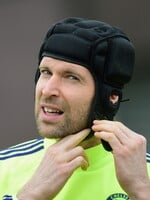 Fotbalista Petr Čech se po 26 letech rozchází s manželkou