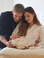 Foto: Pewdiepie se stal otcem! S manželkou dali chlapečkovi netradiční jméno