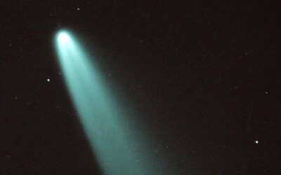 Foto: Zelená kometa se rozsvítila na německé obloze. Kdy ji pozorovat u nás?