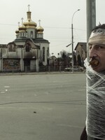 Fotograf Juraj Mravec: Na Ukrajine sa systematicky vyvražďuje civilné obyvateľstvo. Je to najtvrdší terorizmus (Rozhovor)