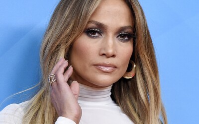 Fotograf žaluje Jennifer Lopez kvůli fotce, na níž je ona sama. Chce po ní 150 tisíc dolarů 