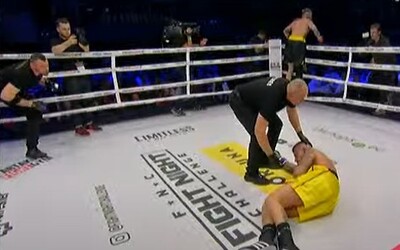 Frayer Flexking knokautoval Barona v boxerském zápase na třetím turnaji Fight Night Challenge 