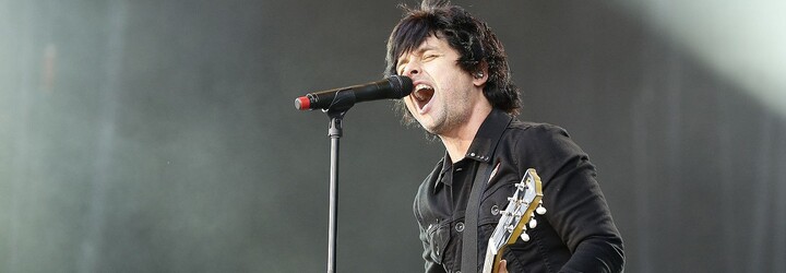 Frontman skupiny Green Day se chce kvůli rozhodnutí o interrupcích vzdát amerického občanství