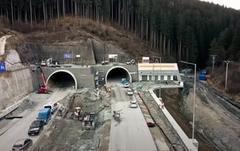 GALÉRIA: Pozri si, ako pokročili práce na tuneli, ktorý spája dôležitý úsek. Tunel by mal byť dokončený do konca roka