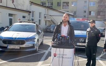 GALÉRIA: Takto vyzerá nový dizajn policajných áut na Slovensku