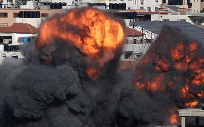 Gaza: Letecký útok na nemocnici si měl vyžádat nejméně 500 obětí