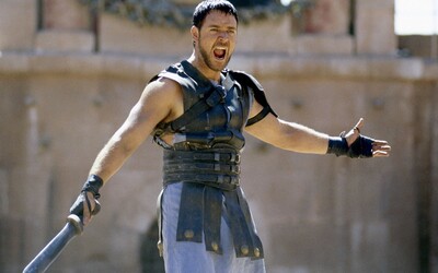 Gladiátor 2 bude po Napoleonovi ďalším filmom Ridleyho Scotta. Vráti sa aj Russell Crowe?