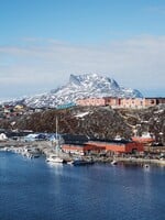 Grónsko chce byť súčasťou FIFA. V krajine však nedokážu vypestovať trávnik, prírodné podmienky komplikujú členstvo