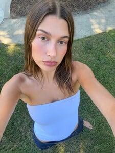Hailey Bieber má dosť porovnávania so Selenou. Prelomila mlčanie o ich vzťahu